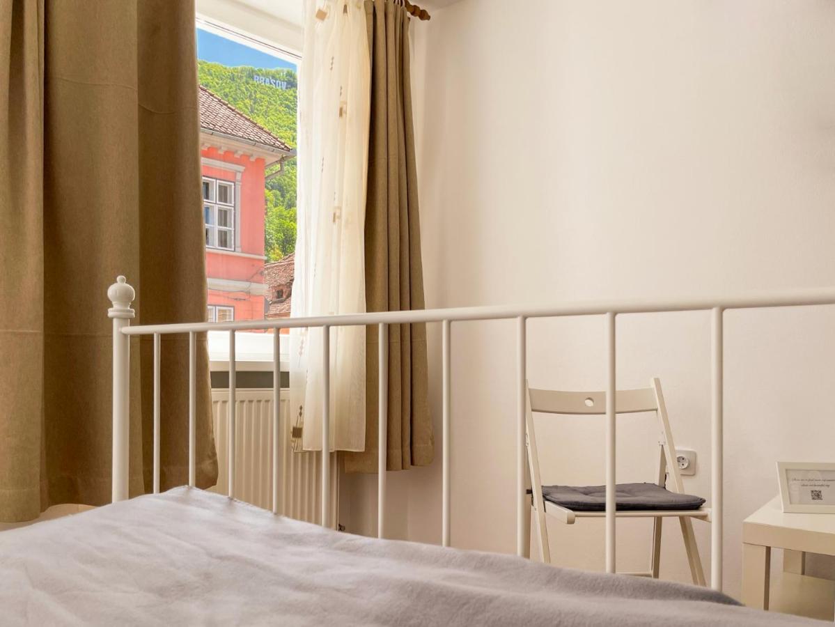 White Moon Apartment Брашов Экстерьер фото